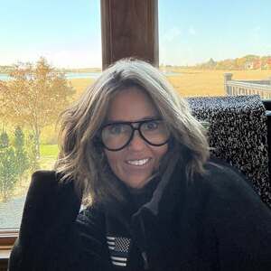 Meet your Posher, Joy